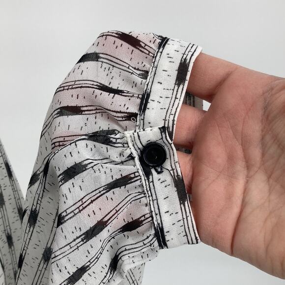 ASTR Womens White Black Long Sleeve Surplice Back Sheer Blouse Size L - Picture 8 of 8